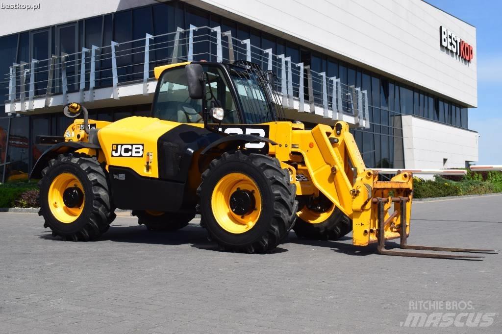 JCB 531-70 伸縮臂操作車