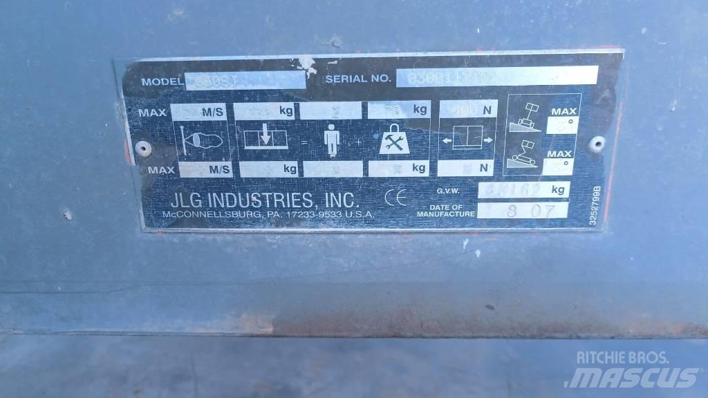 JLG 660 SJ 伸縮臂高空作業車
