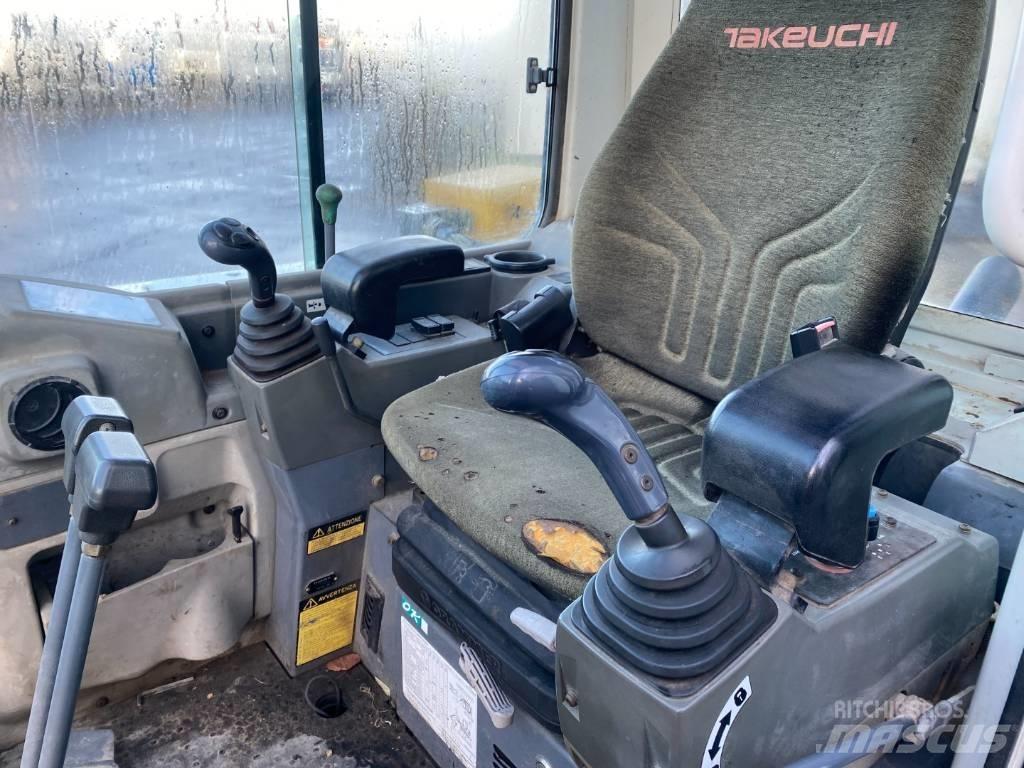 Takeuchi TB 250 小型挖土機/掘鑿機<7t(小型挖掘機)