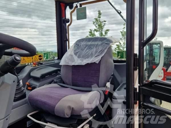 Liebherr T 36-7 伸縮臂操作車