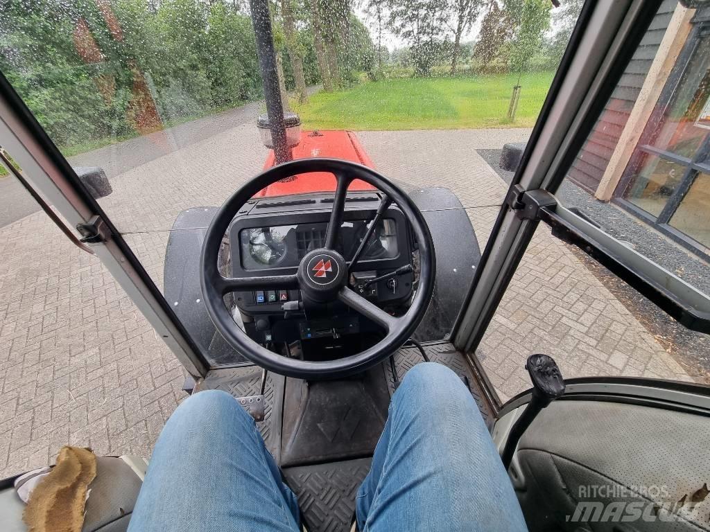 Massey Ferguson 390 曳引機