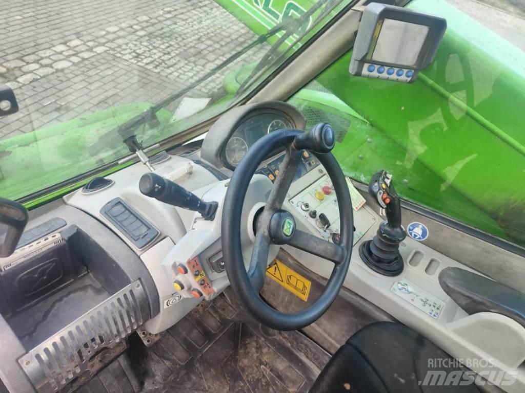 Merlo P 40.7 農業用伸縮臂裝載機