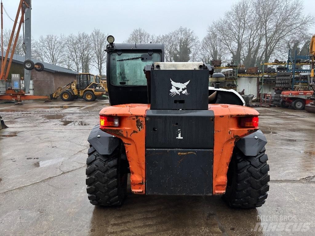 Bobcat T 35.105 L 伸縮臂操作車