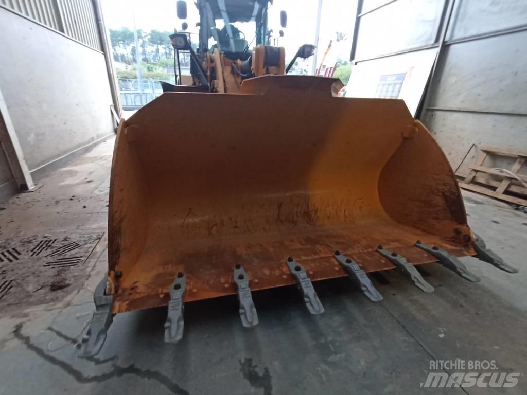 CAT 950 K 輪胎式裝載機