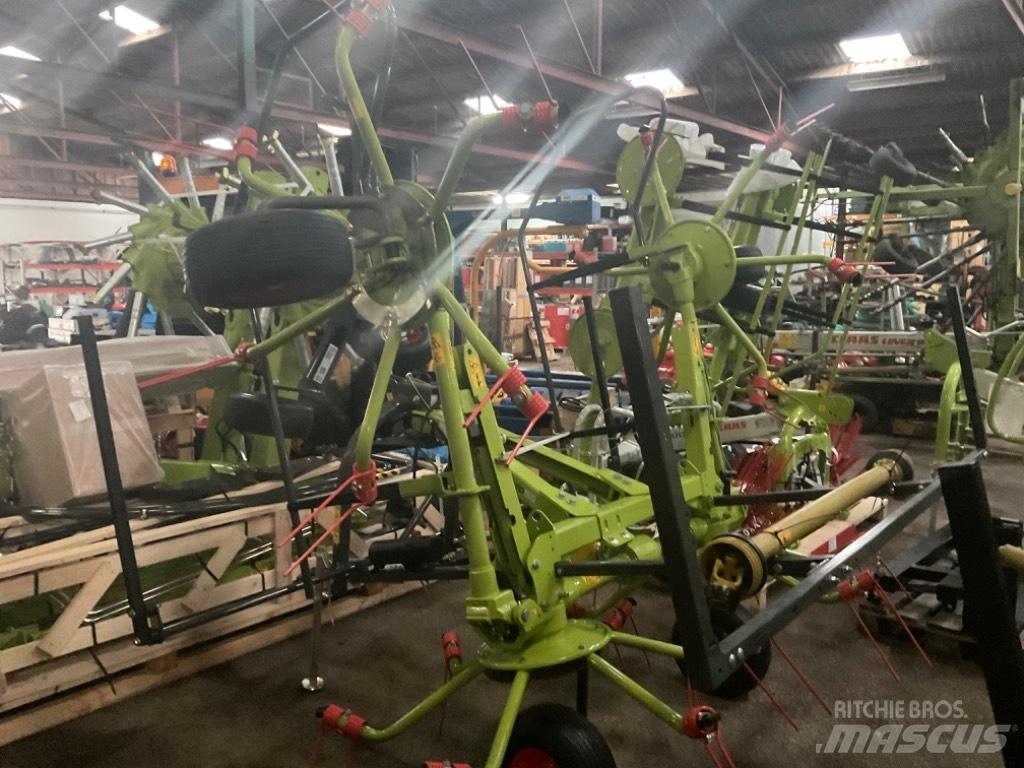 CLAAS Volto 55 耙與翻草機