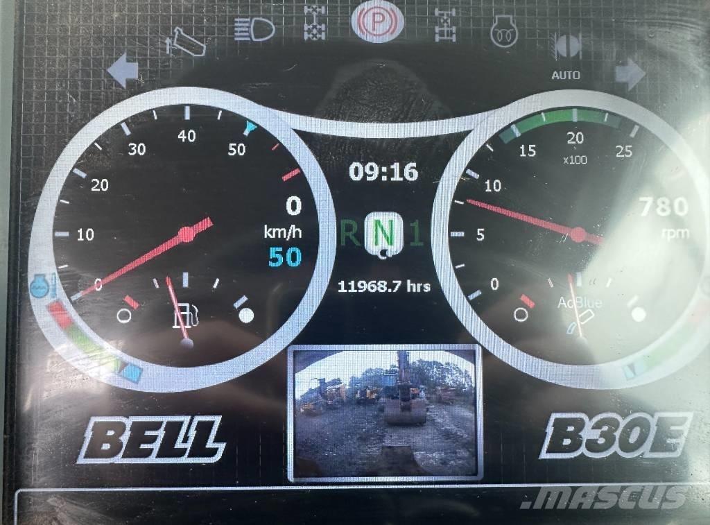 Bell B 30 E 鉸接式起吊車