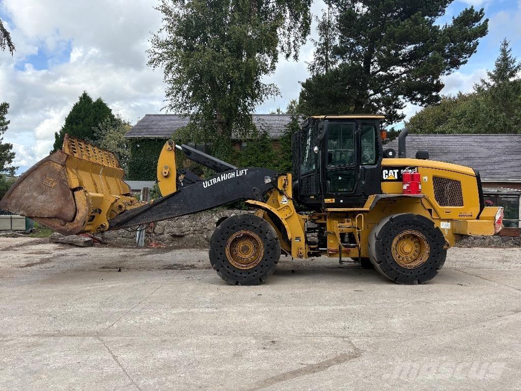 CAT 938 M 輪胎式裝載機