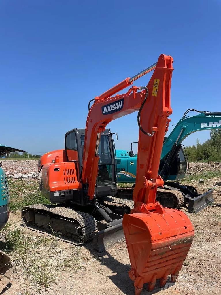 Doosan DX60 履帶式 挖土機/掘鑿機/挖掘機