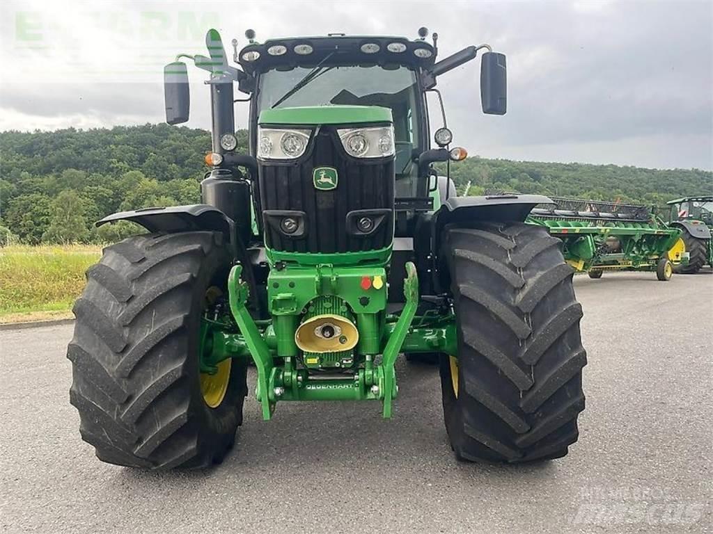 John Deere 6215r 曳引機