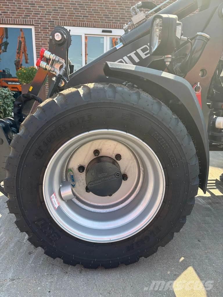 Pitbull XS28-45CRT 小型裝載機