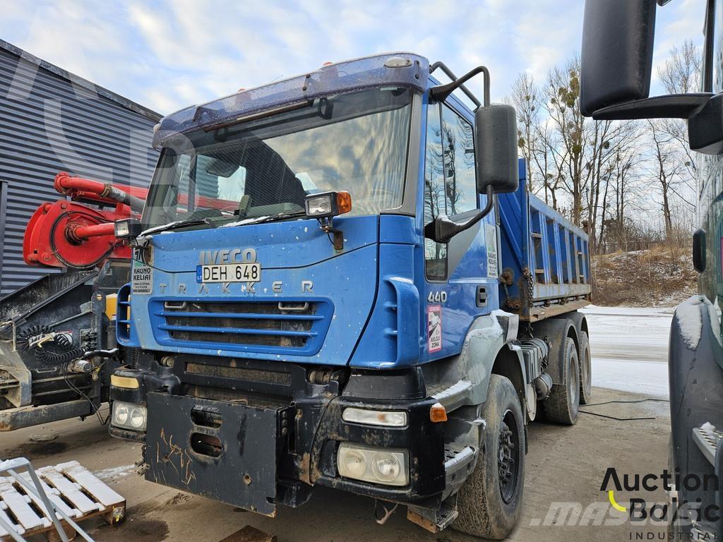 Iveco 260 E44 傾卸式卡車