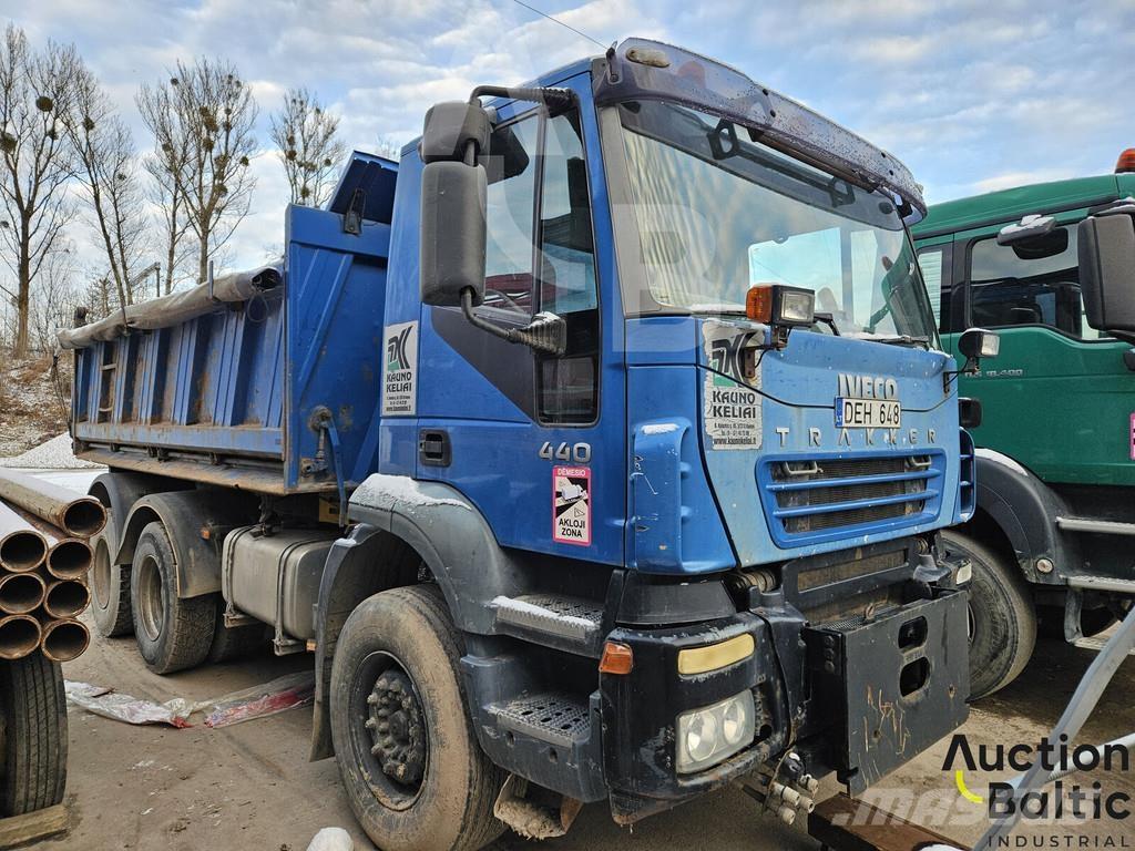 Iveco 260 E44 傾卸式卡車