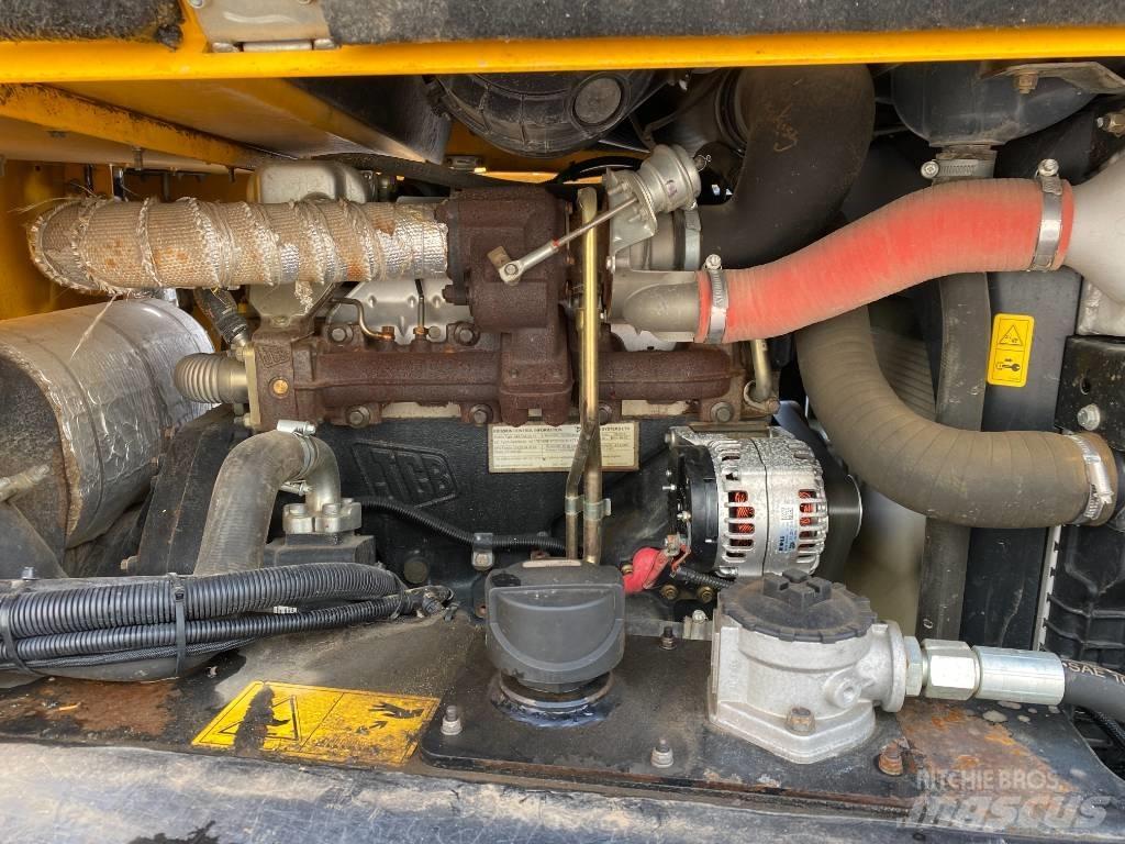 JCB 6TFT 側卸礦車
