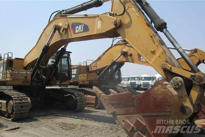 CAT 385C 小型挖土機/掘鑿機<7t(小型挖掘機)