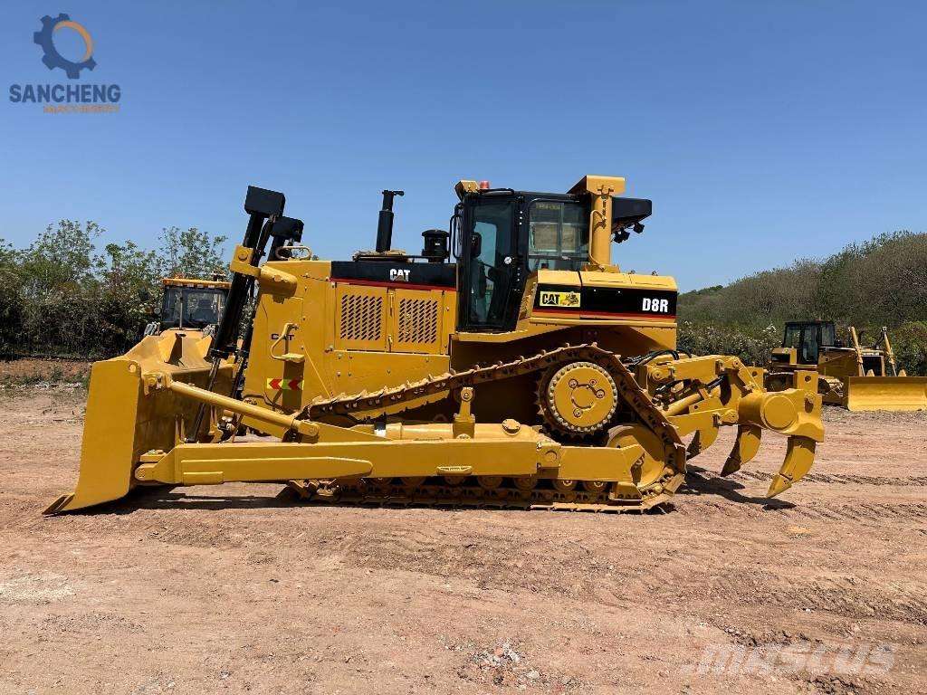CAT D8R 履帶推土機