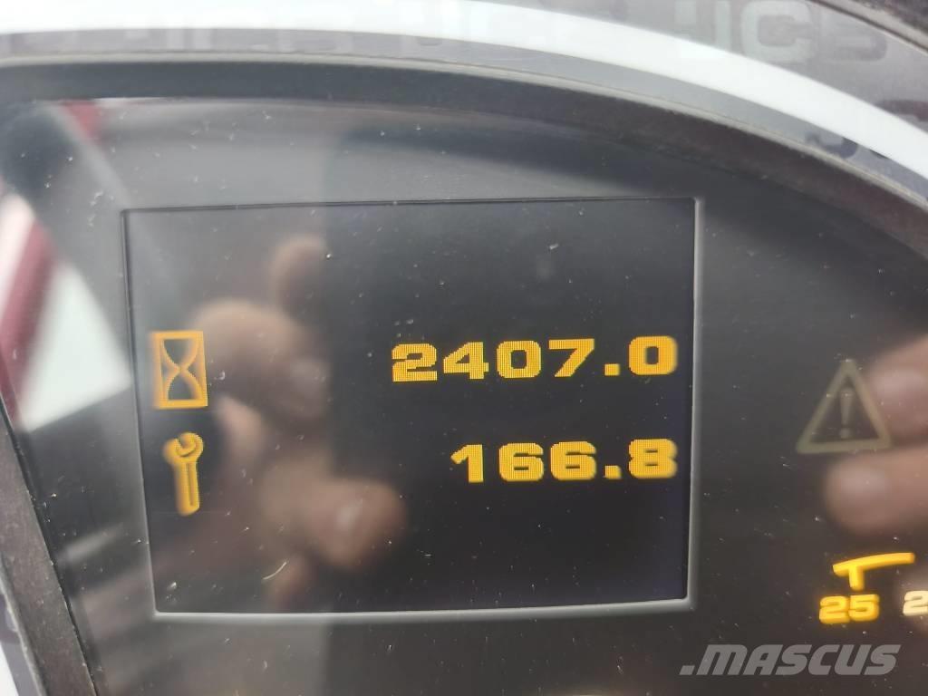 JCB 540-200 伸縮臂操作車