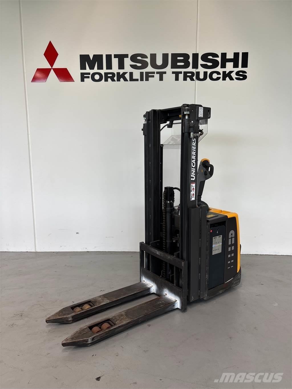Atlet PSP160 自走式堆積機