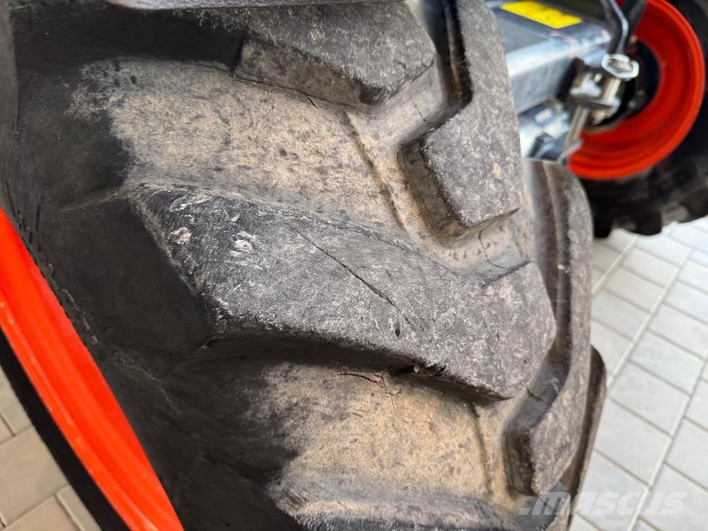 Bobcat TL 470 HF 農業用伸縮臂裝載機