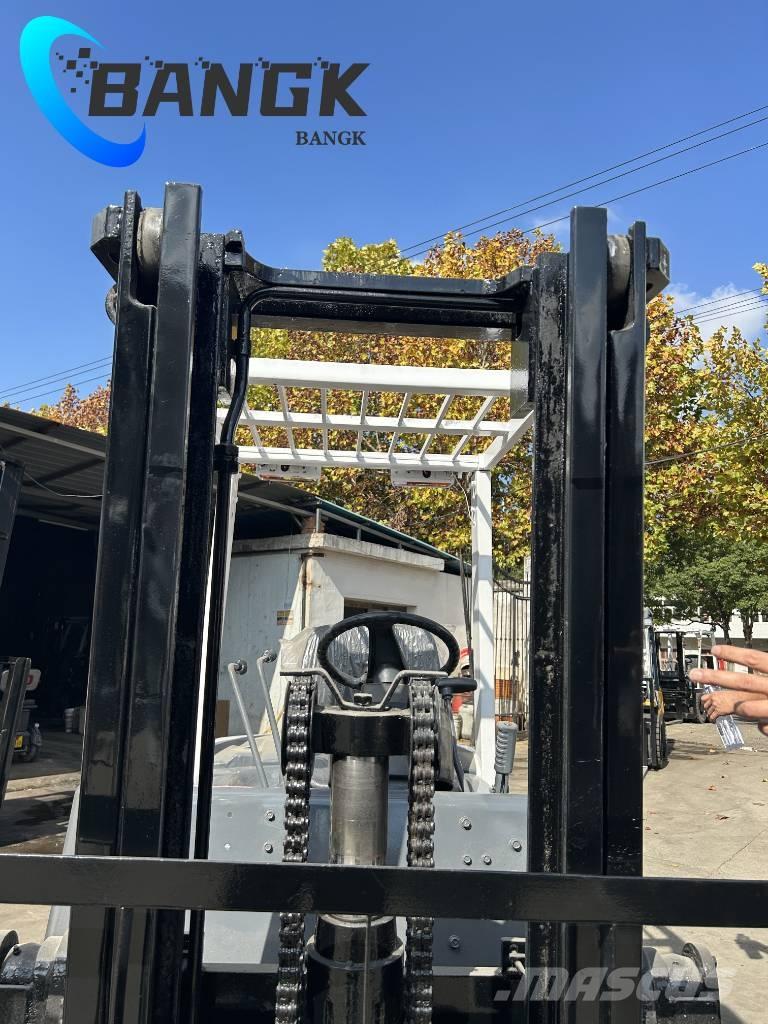 TCM FD30T3C 柴油卡車