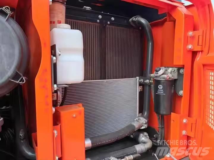 Doosan DX150 中型挖土機/掘鑿機/挖掘機 7t-12t