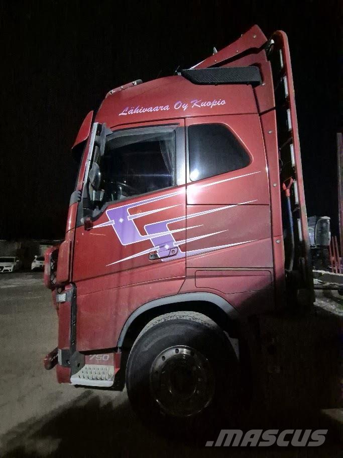Volvo FH16 750 8x4 木材貨車