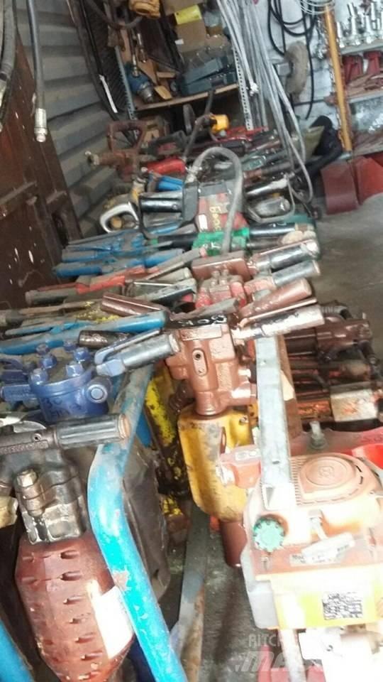 Atlas Copco TEX 250 鐵鎚/碎石機