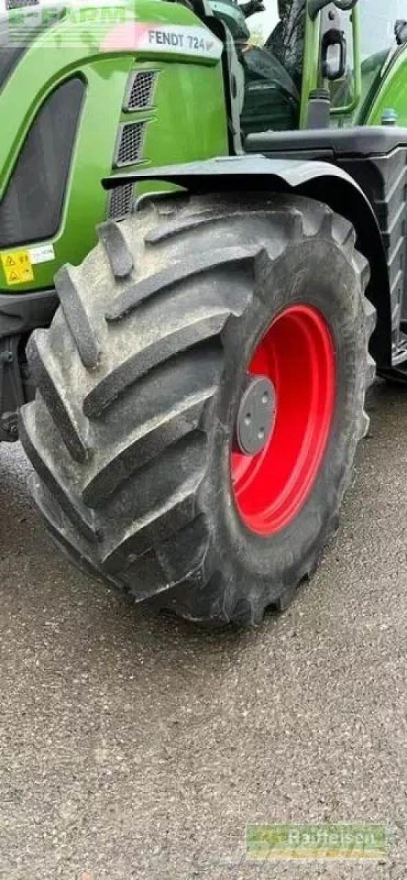 Fendt 724 vario 曳引機