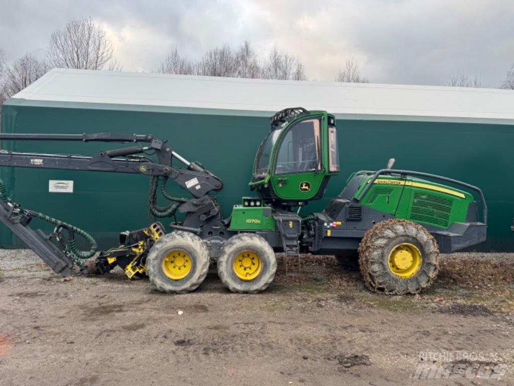 John Deere 1070G 收穫機