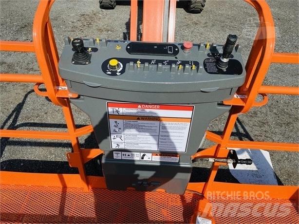 JLG 460 SJ 伸縮臂高空作業車