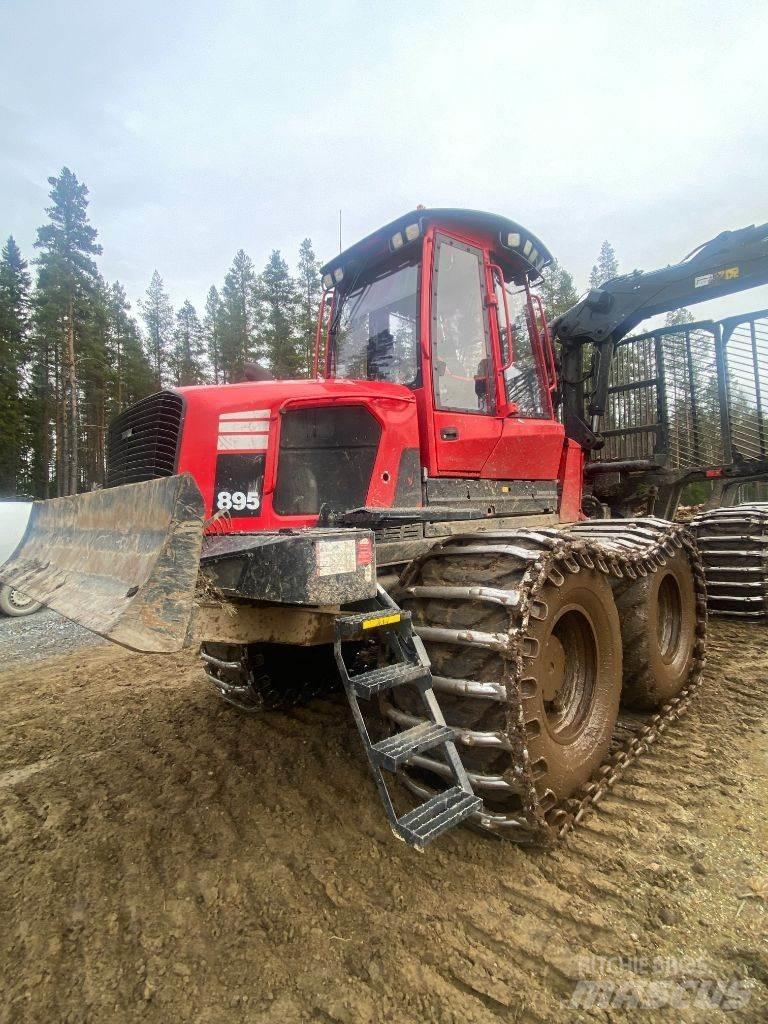 Komatsu 895 集運機