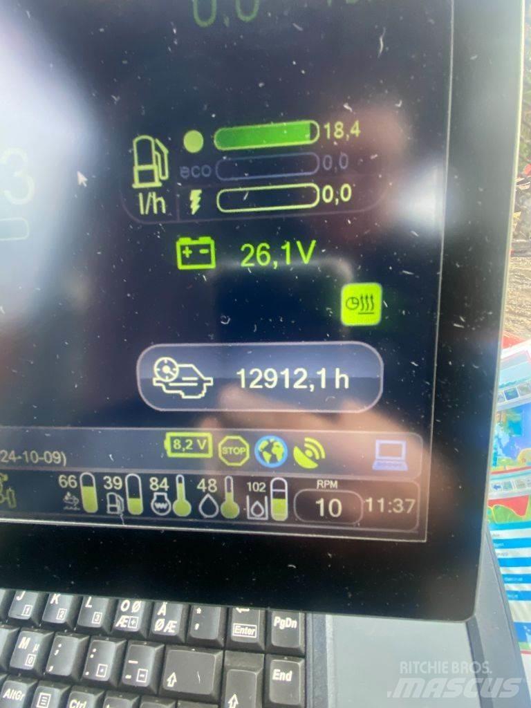 Komatsu 895 集運機