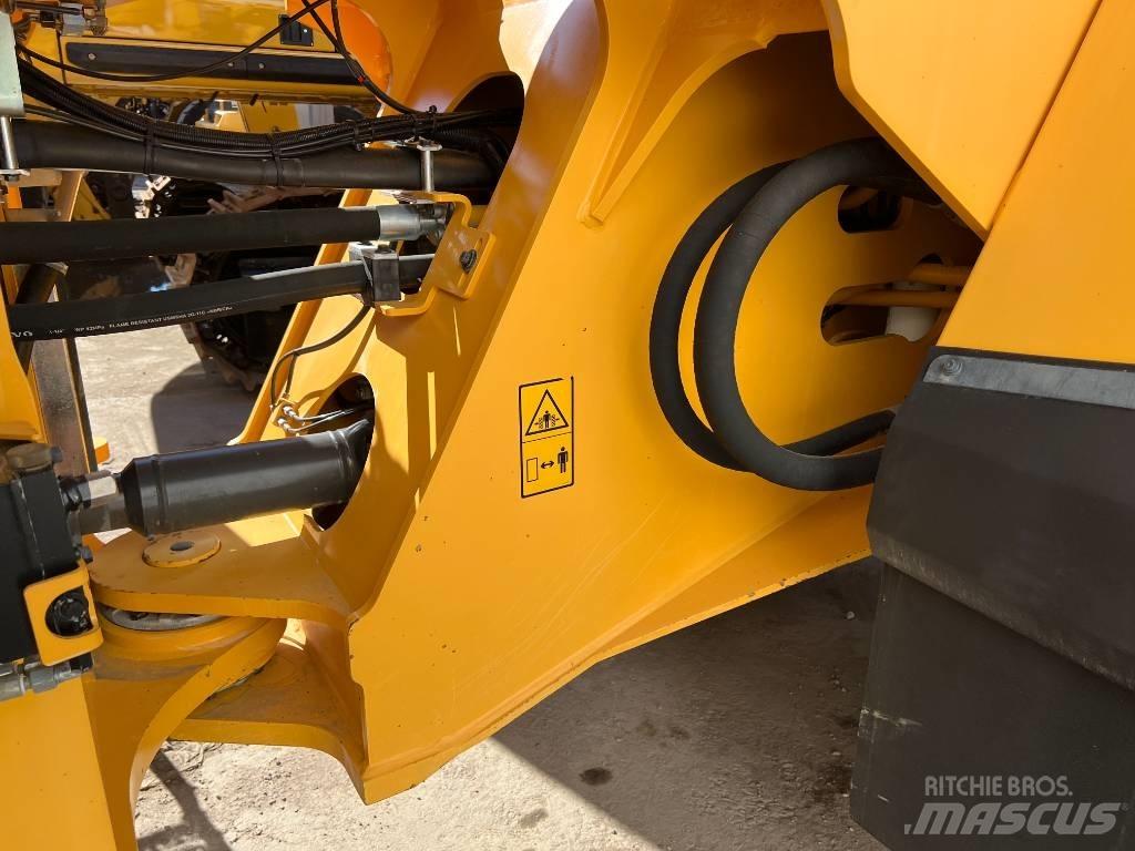 Volvo L180H 輪胎式裝載機