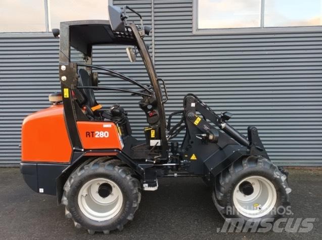 Kubota RT 280 小型裝載機