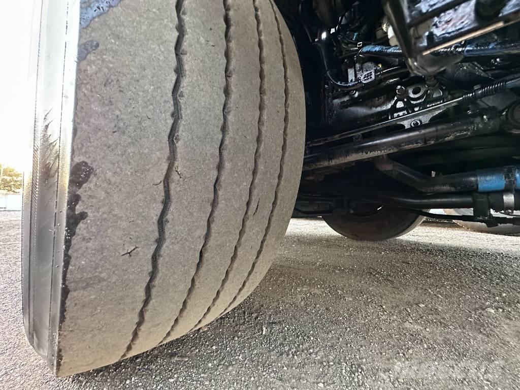 Autocar WX64 垃圾車