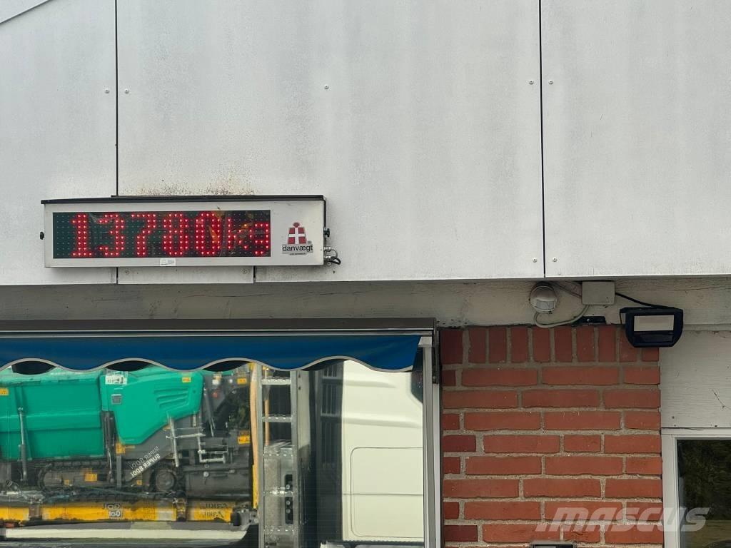 MAN TGS 35.520 吊鉤式起重車