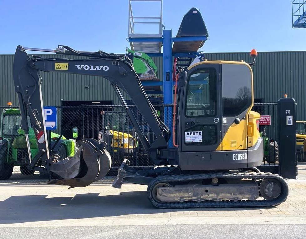 Volvo ECR 58 D 小型挖土機/掘鑿機<7t(小型挖掘機)