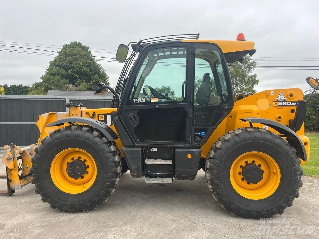 JCB 560-80 伸縮臂操作車