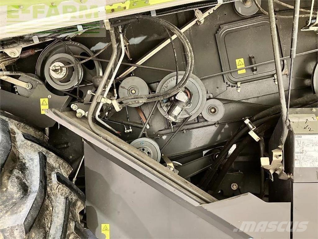 CLAAS tucano 320 聯合收穫機