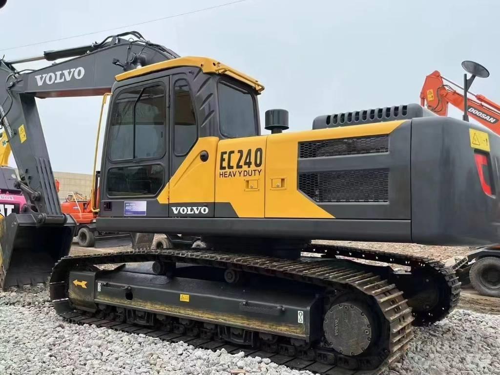 Volvo EC 240 履帶式 挖土機/掘鑿機/挖掘機