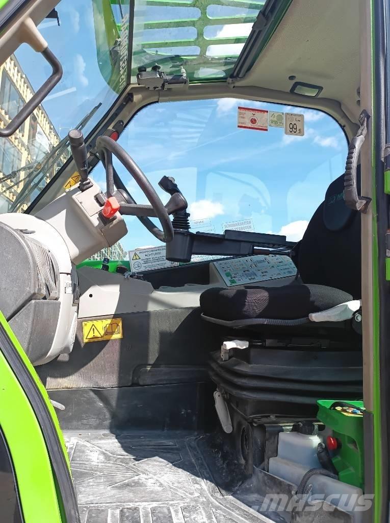 Merlo P 45.21 MCSS 伸縮臂操作車