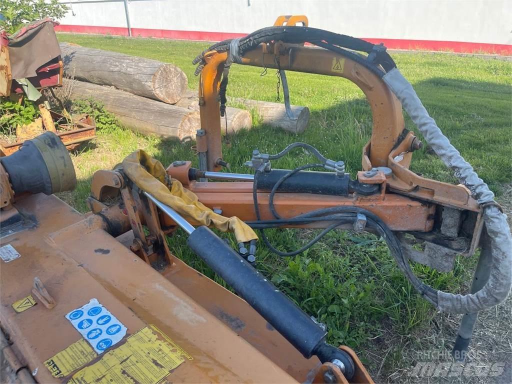 Berti B 180 莖葉去葉機