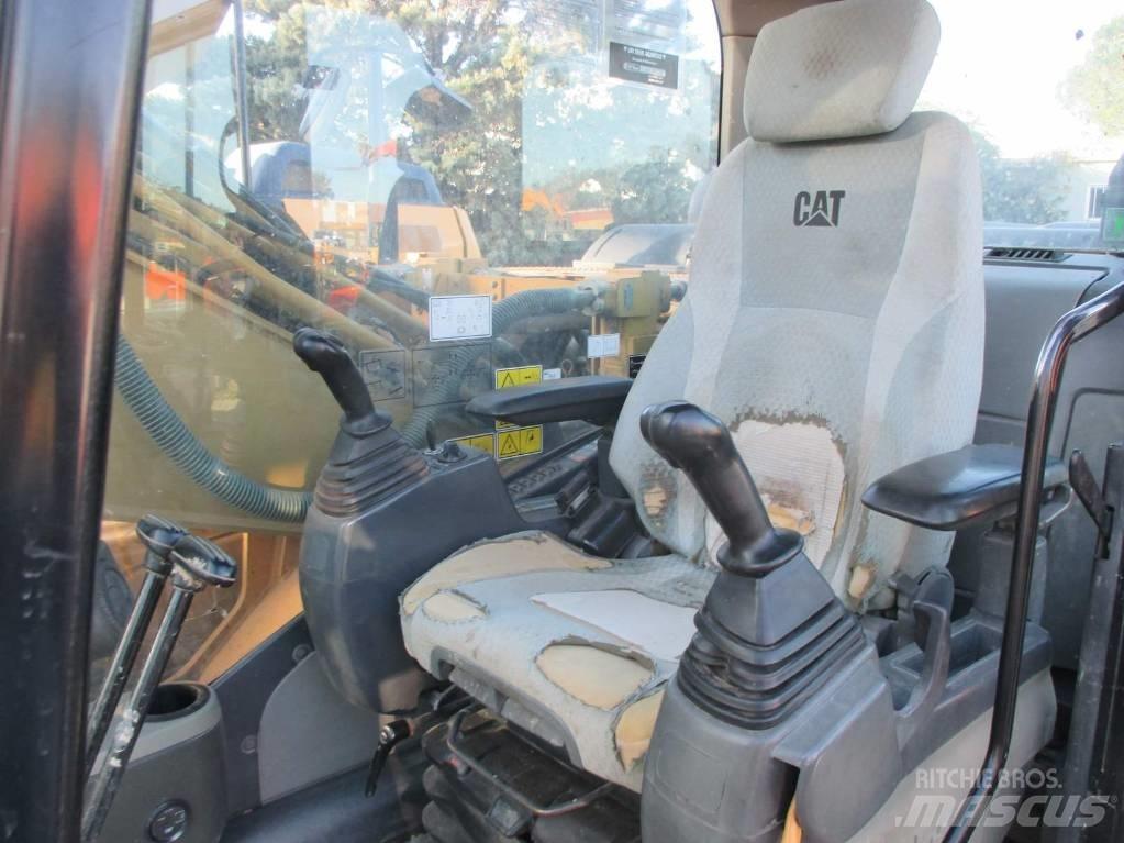 CAT 323 D L 履帶式 挖土機/掘鑿機/挖掘機