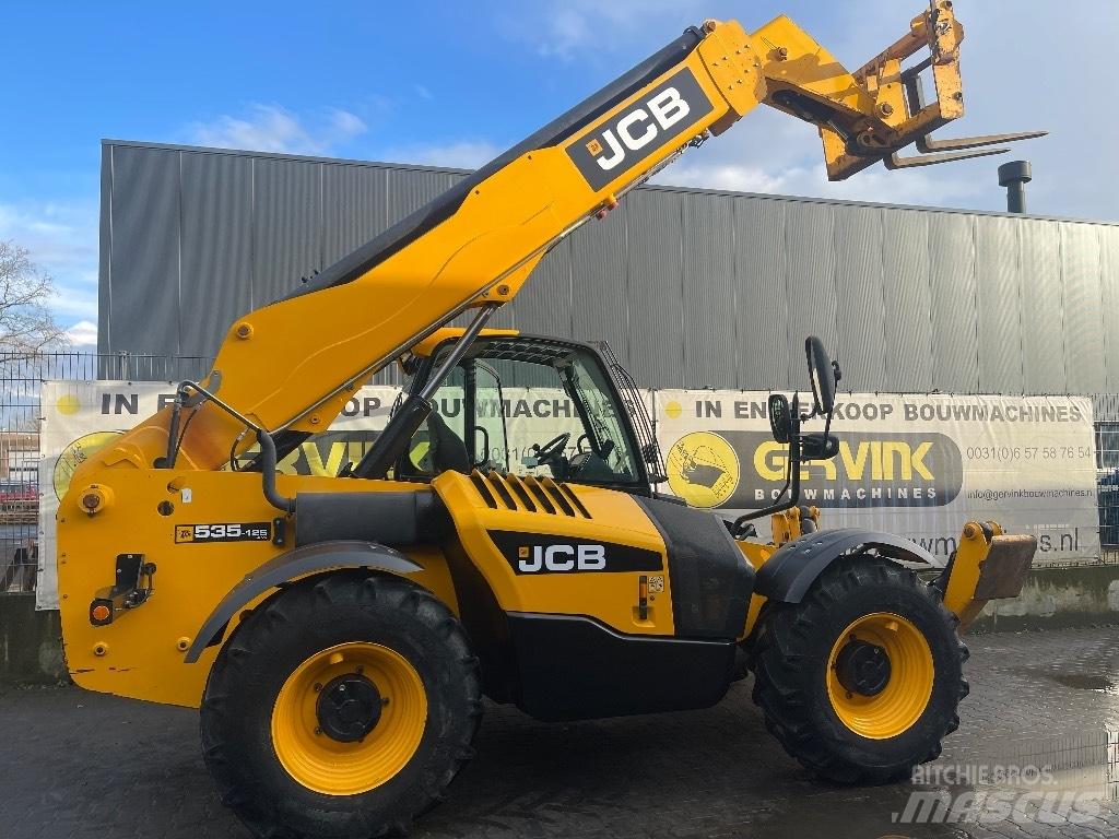 JCB 535-125 伸縮臂操作車
