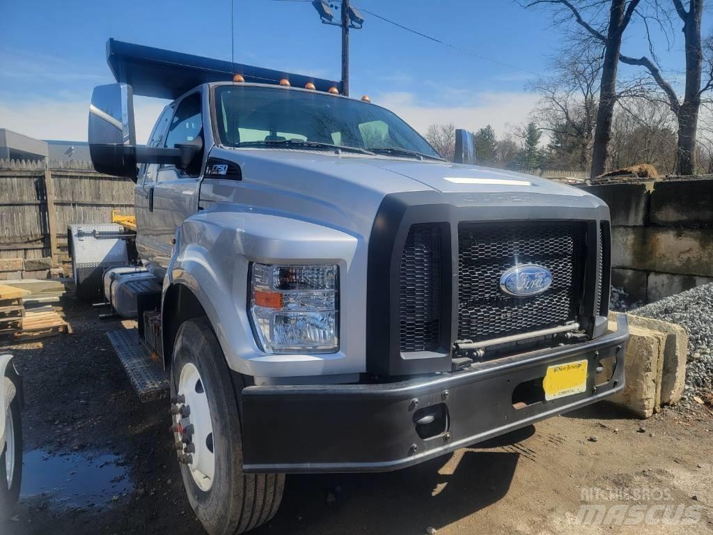 Ford F750 吊鉤式起重車