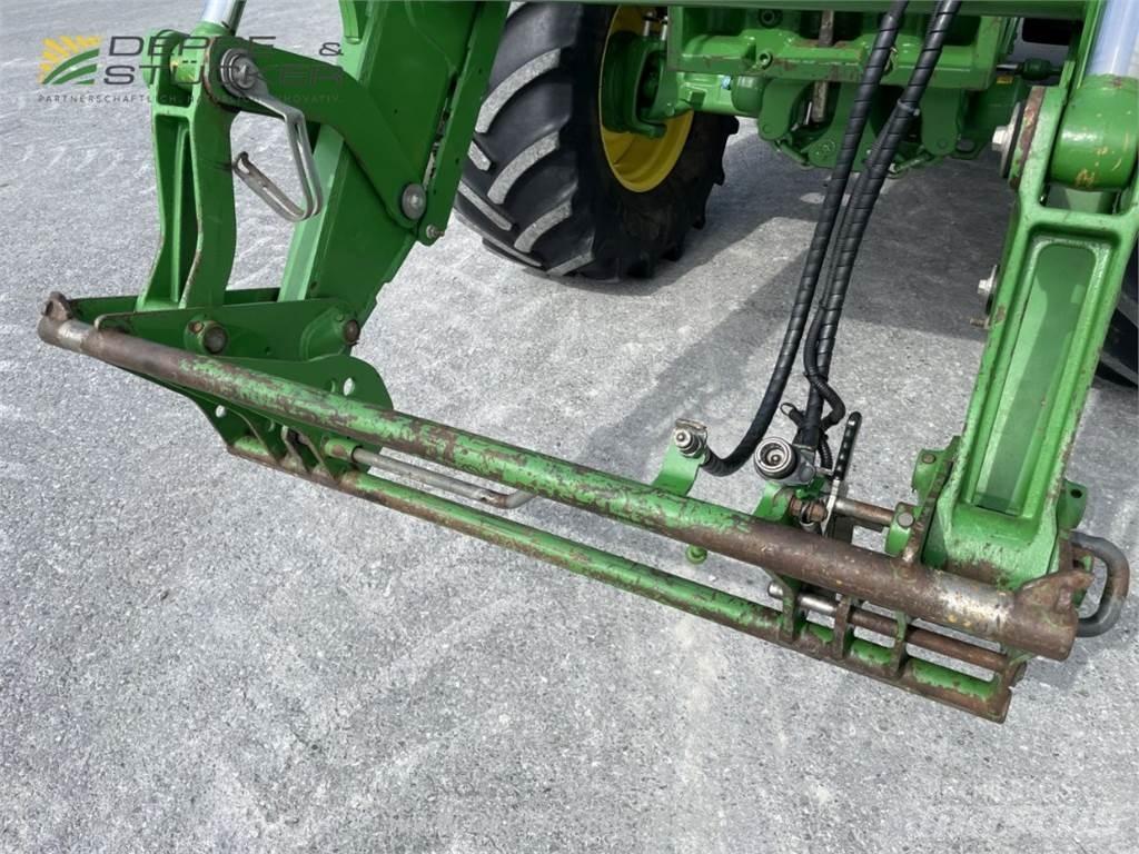 John Deere 6110R 曳引機