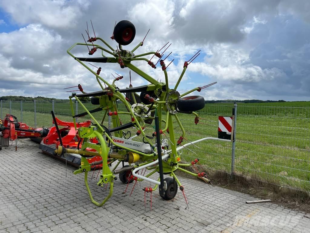 CLAAS Volto 800 耙與翻草機