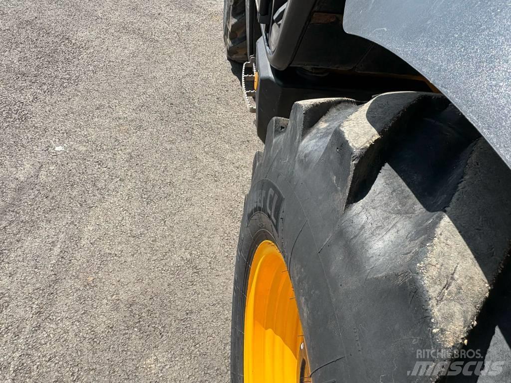 JCB 535-95 伸縮臂操作車