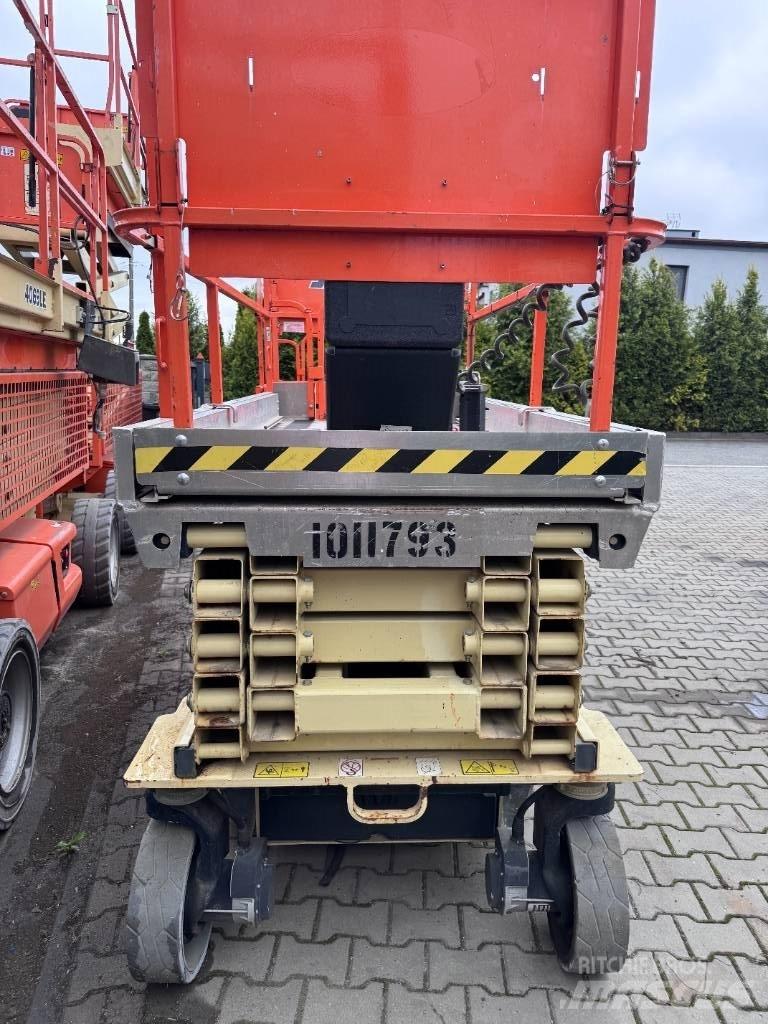 JLG 3246 ES 剪式升降機