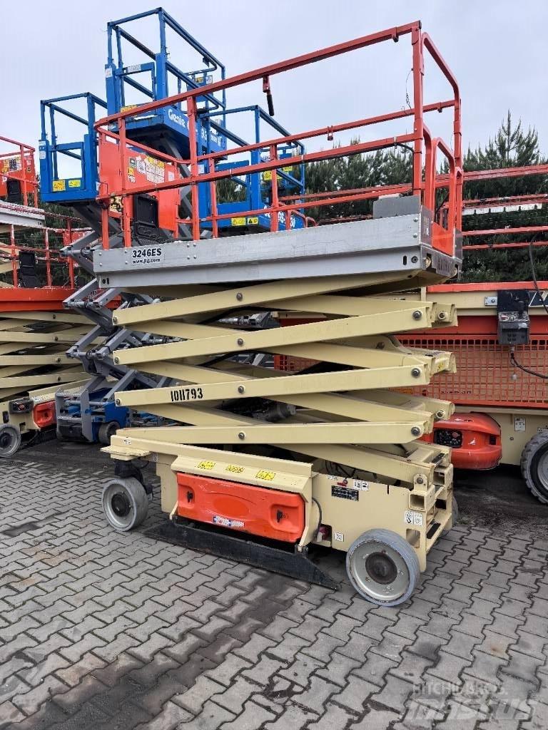 JLG 3246 ES 剪式升降機