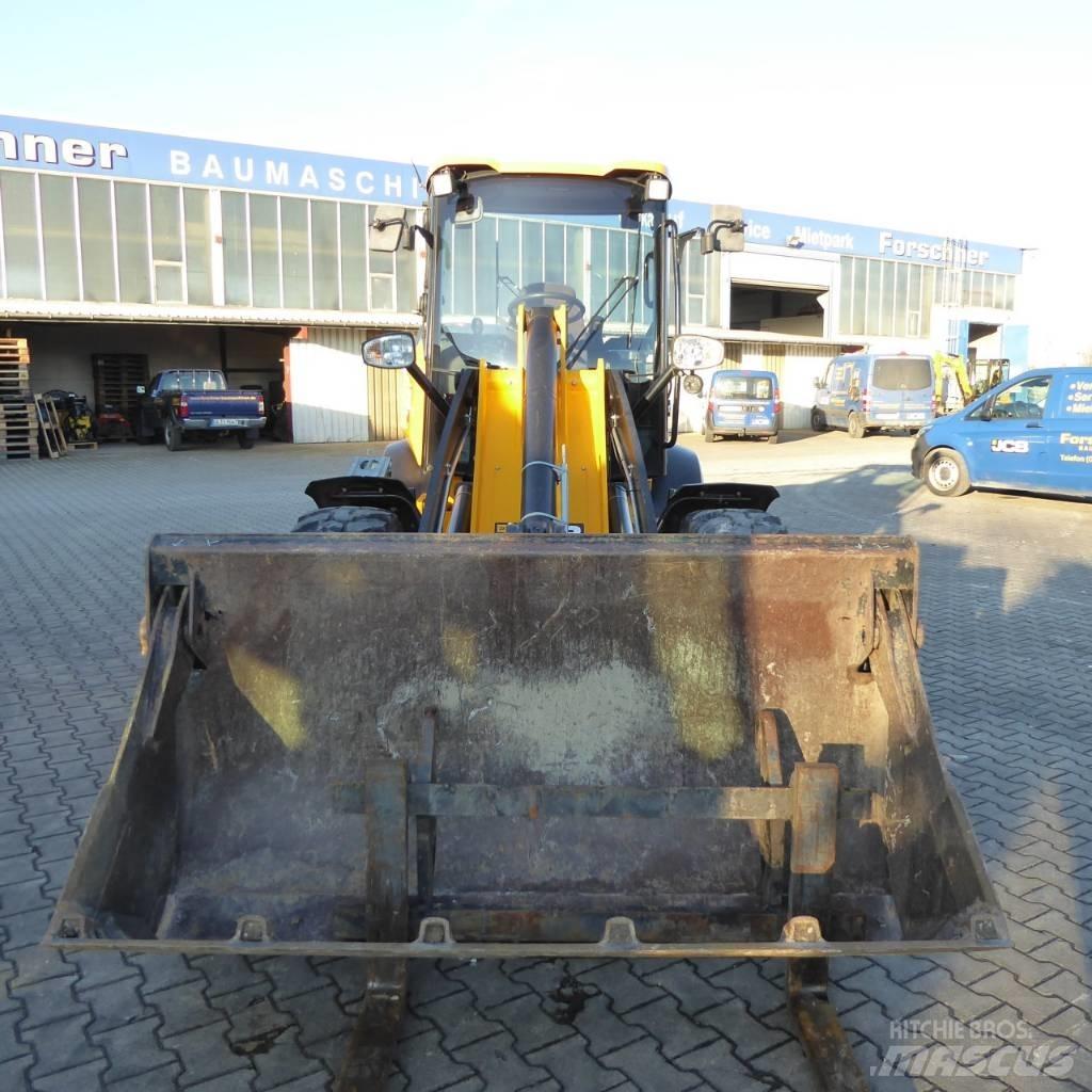 JCB 409 SV 輪胎式裝載機